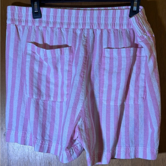 Old Navy Pink and White Striped Linen Women's Shorts - Picture 3 of 6